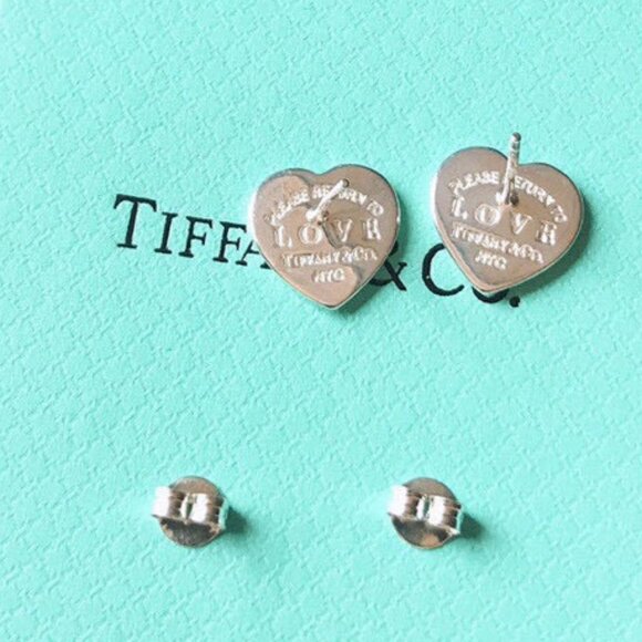 Tiffany Designer Earrings with Elegant Detailing - Picture 5 of 5